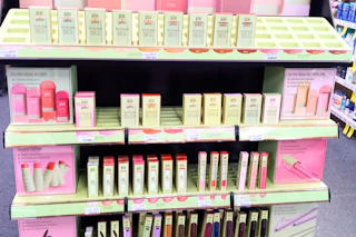 pixi cosmetics display