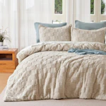 Tufted Comforter Set