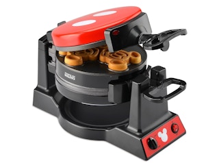 belk-disney-waffle-maker-2021-1