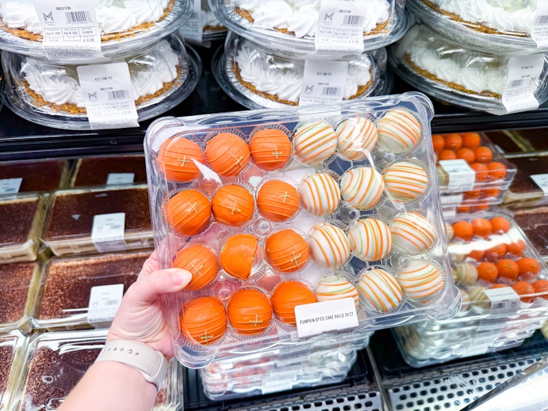 sams-club-pumpkin-spice-cake-balls-1