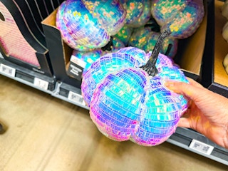 walmart-halloween-dollar-spot-kcl-20