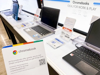 laptop aisle walmart