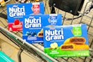 kelloggs nutri grain bars in shopping cart