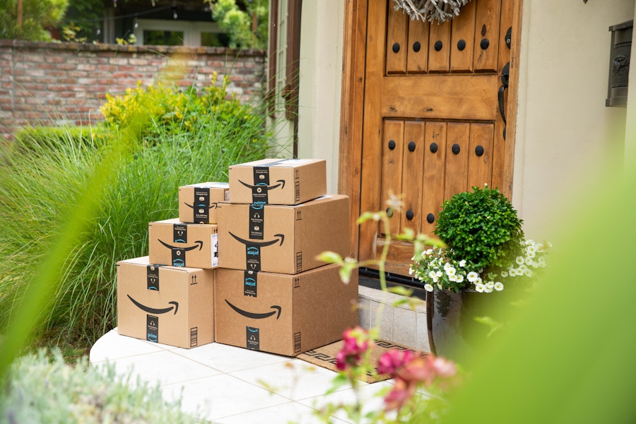 amazon-boxes-front-porch-kcl-43-kclamazon