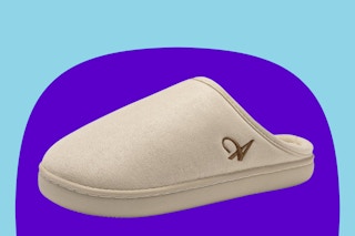 Athlefit Women's Fuzzy House Slippers Indoor Outdoor Warm Fluffy Slip-on Slide Slippers Shoes