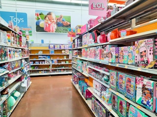 walmart-lol-surprise-toy-aisle-2021