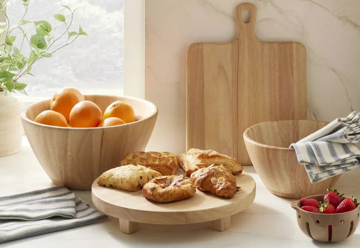 Magnolia Footed Serving Stand