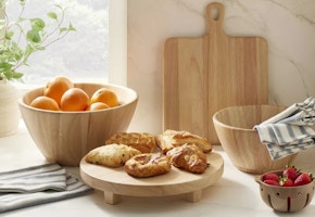 Magnolia Footed Serving Stand