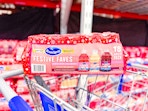 ocean spray festive faves juice in shopping cart