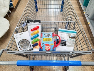 Farberware, Mainstays, and Tasty products in Walmart shopping cart