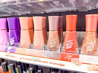 walgreens-sally-hansen-nail-polish