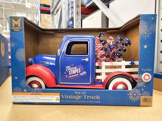 fourth of july themed vintage truck decor