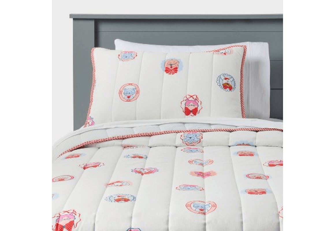 Pillowfort Kids' Quilt Set