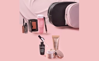 a lancome 8-piece free gift