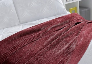 chenille throw on a bed