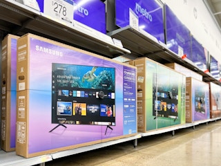 Area shot of the Samsung TVs at Walmart