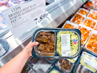 costco-braised-beef-with-mashed-potatoes