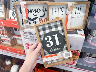 aldi halloween box sign 2021 th 1634832450 1634832450