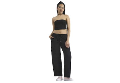 No Boundaries Women's Outfit