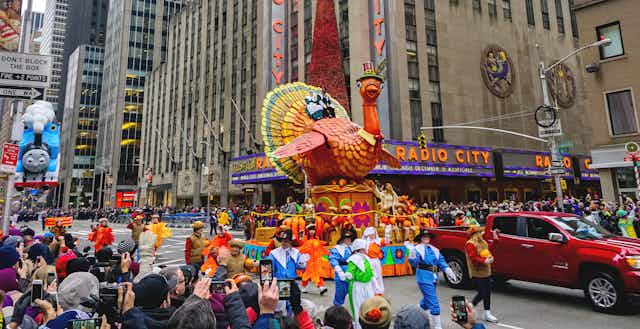 How to Watch the Macy's Thanksgiving Day Parade Without Cable card image
