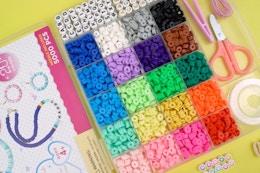 5,000-Piece Bracelet-Making Kit, Only $4.89 on Amazon card image