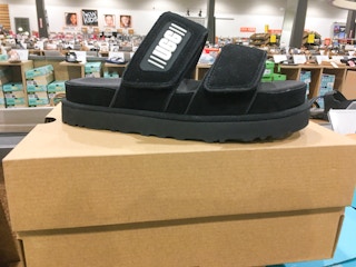 ugg orb shoes slides 1 1683822870 1683822870
