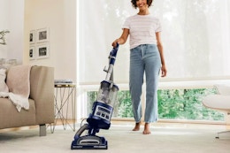 Shark Navigator Deluxe Vacuum