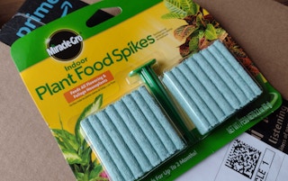 amazon miracle gro plant food spikes 1 1641603339 1641603339