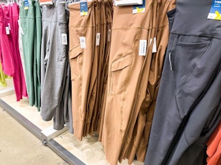 old navy active leggings in store image 2022 from ios 720 1 1656344710 1656344710