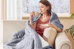 amazon heated throw