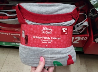 dollar general holiday pjs 2022 sv 1669296194 1669296195