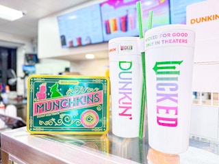 dunkin 2025 holiday menu