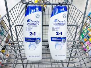 head and shoulders shampoo in walgreens cart