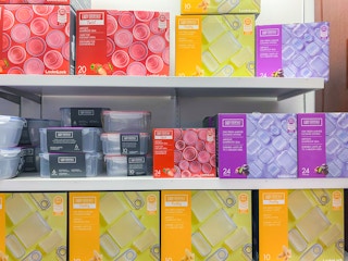 macys lock n lock food storage container sets featured image 011922 1642604868 1642604868