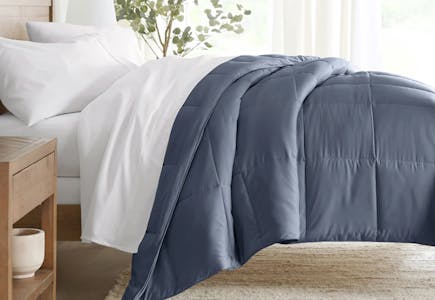 Linens & Hutch Comforter