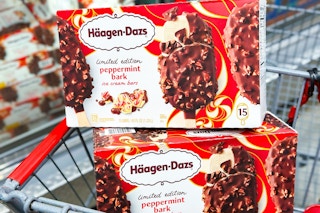 costco-haagen-dazs-peppermint-bark-ice-cream