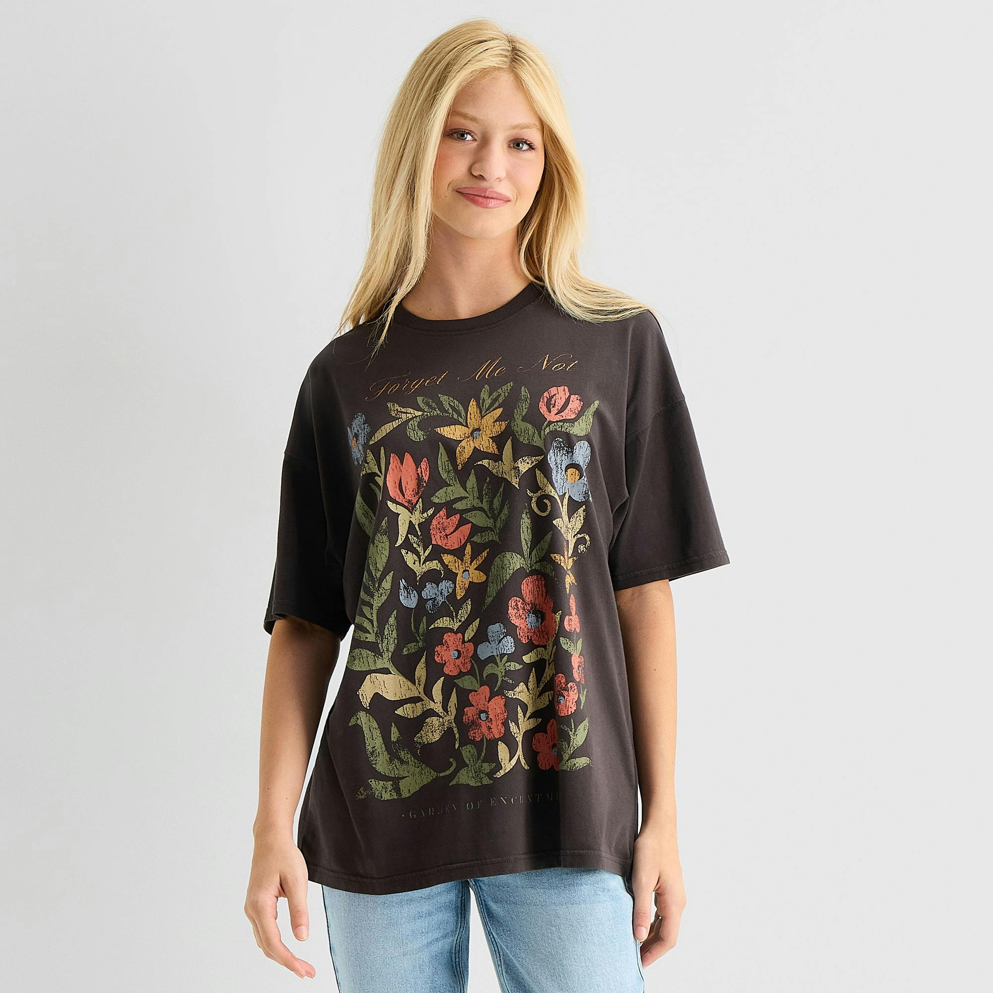 Women's Oversized Graphic T-Shirt