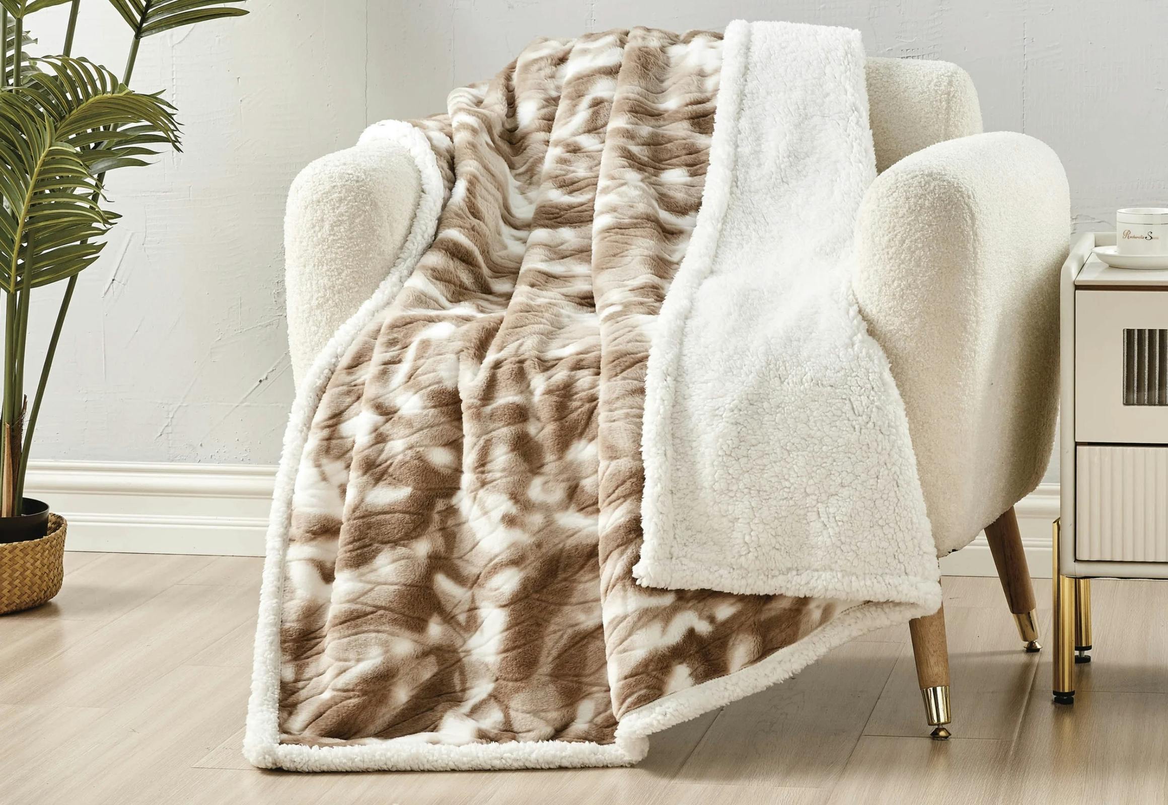 Noble House Alaska Sherpa Throw