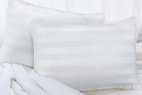 Queen-Size Pillow Set, Just $25 on Amazon (Reg. $105)