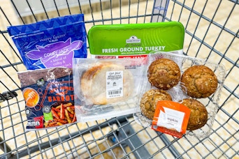 aldi-weekly-deals-ground-turkey-pumpkin-spice-muffins-deli-meat-hot-honey-carrots-sredded-cheese