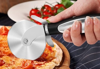 amazon pizza cutterjpg 1684003329 1684003329