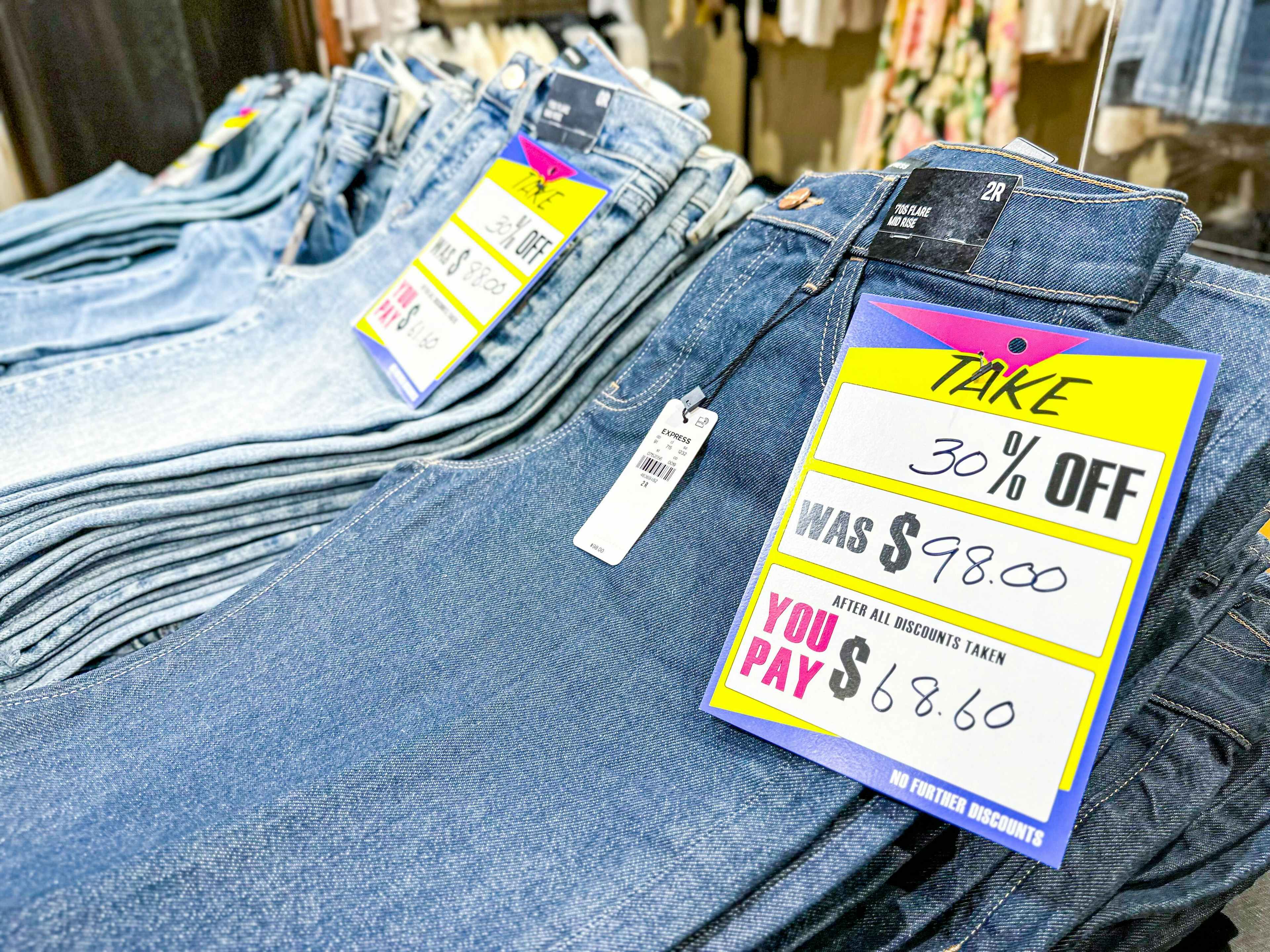 express store closings liquidation 30 percent off jeans