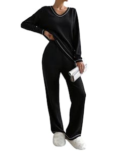 Women's Fuzzy Fleece Pajama Set