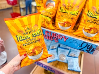 trader joe-s yellow curry potato chips