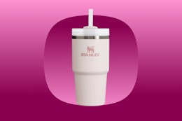 stanley rose quartz quencher tumbler