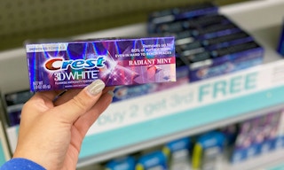 walgreens crest3dwhite 01 cs 1593716382 1593716382