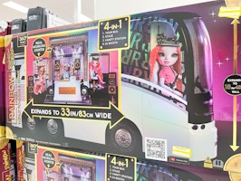 Rainbow High World Tour Bus