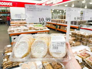 costco-raspberry-filled-cookies-1