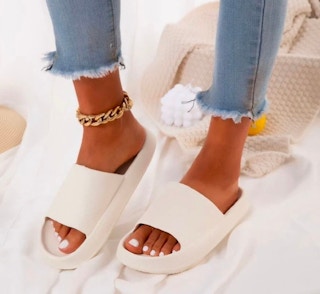 tanga-pillow-slide-sale-jan-2023