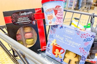 aldi holiday treats macarons mug topper and peppermint ice cream